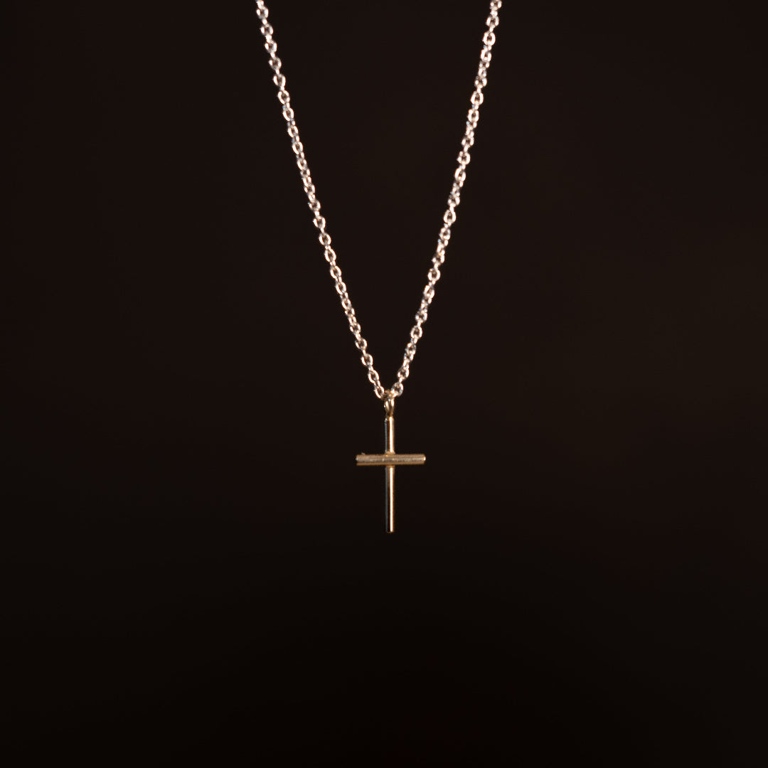 „Crux“ Anhänger mit Kette